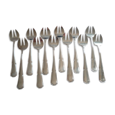12 oyster forks
