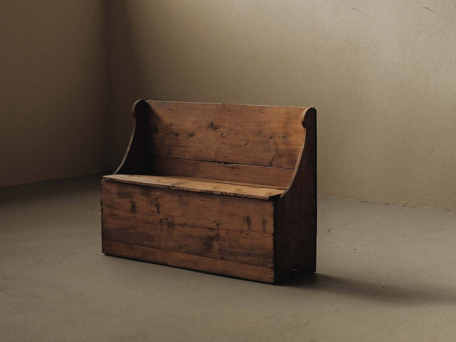 Larch and solid pine storage bench, Folk Art, Savoy, 1950