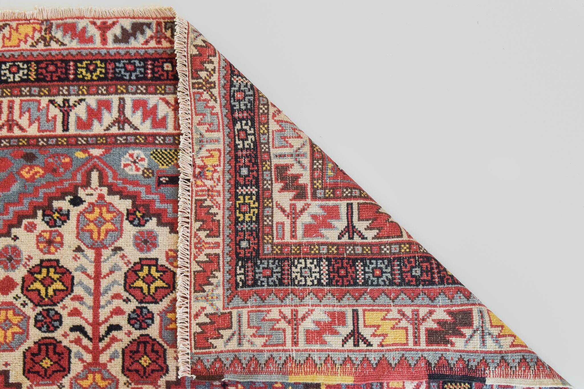 Vintage - Handwoven Azerbaijani Rug