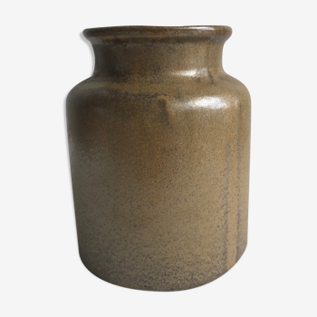 Sandstone pot