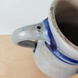 Pitcher 2 L in grey and blue sandstone