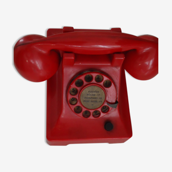 Téléphone rouge houet