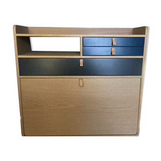 Gaston Harto desk