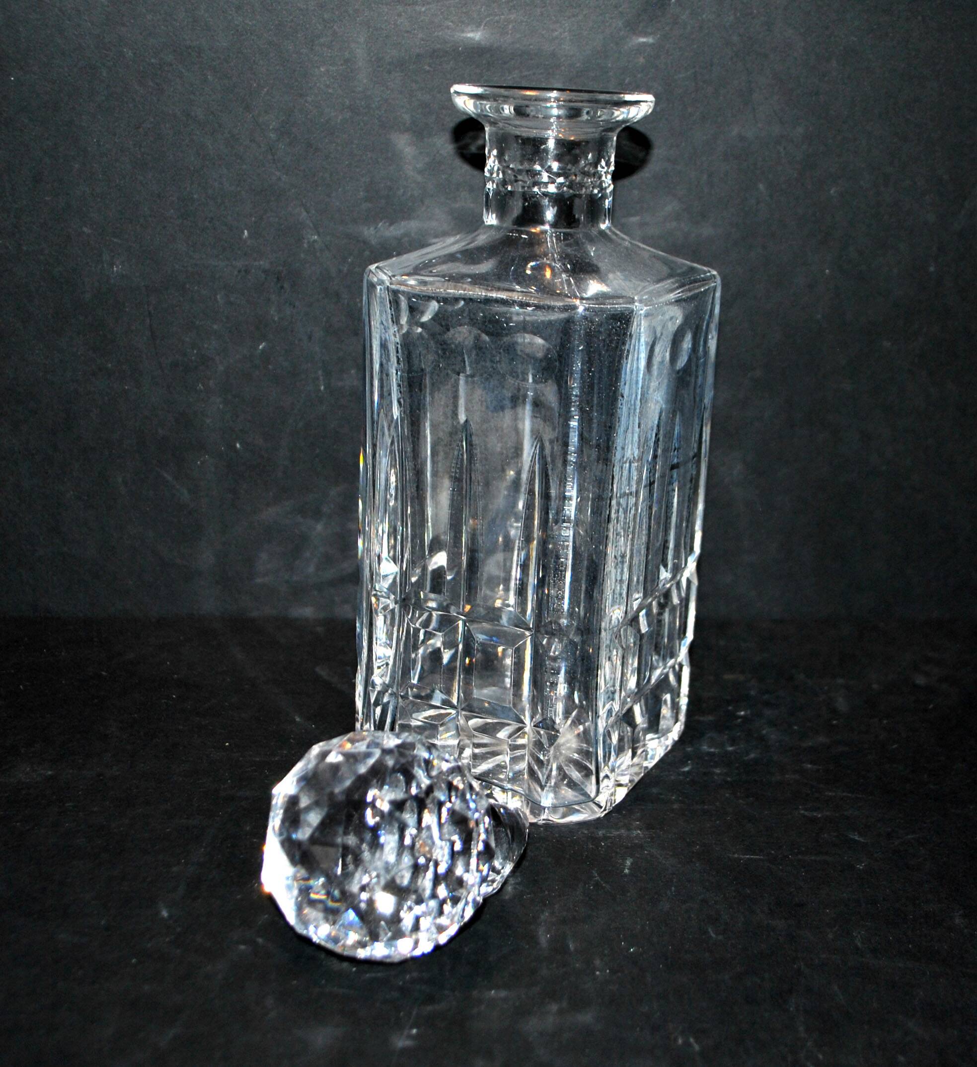 Manhattan model St. Louis cut crystal whisky decanter