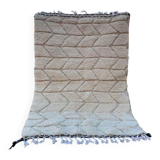 Traditional handmade pure wool Berber rug size 150 x 250 cm.