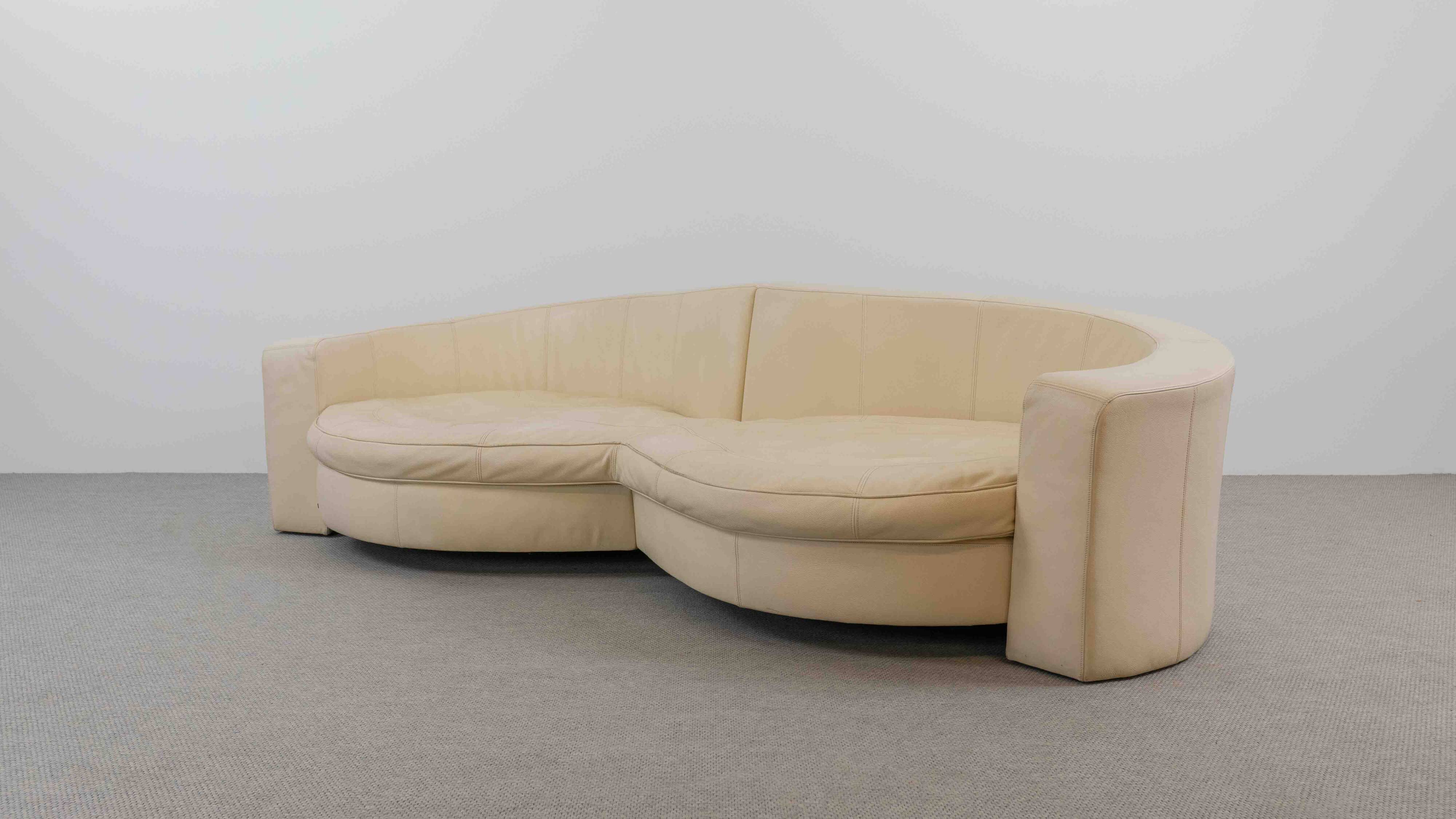 BRETZ Eves Island Creme, 4-Seater Sofa in Leather