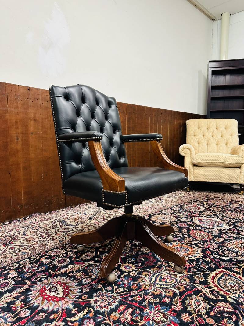 English President Chair Black Office chair black