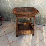 Vintage rattan service