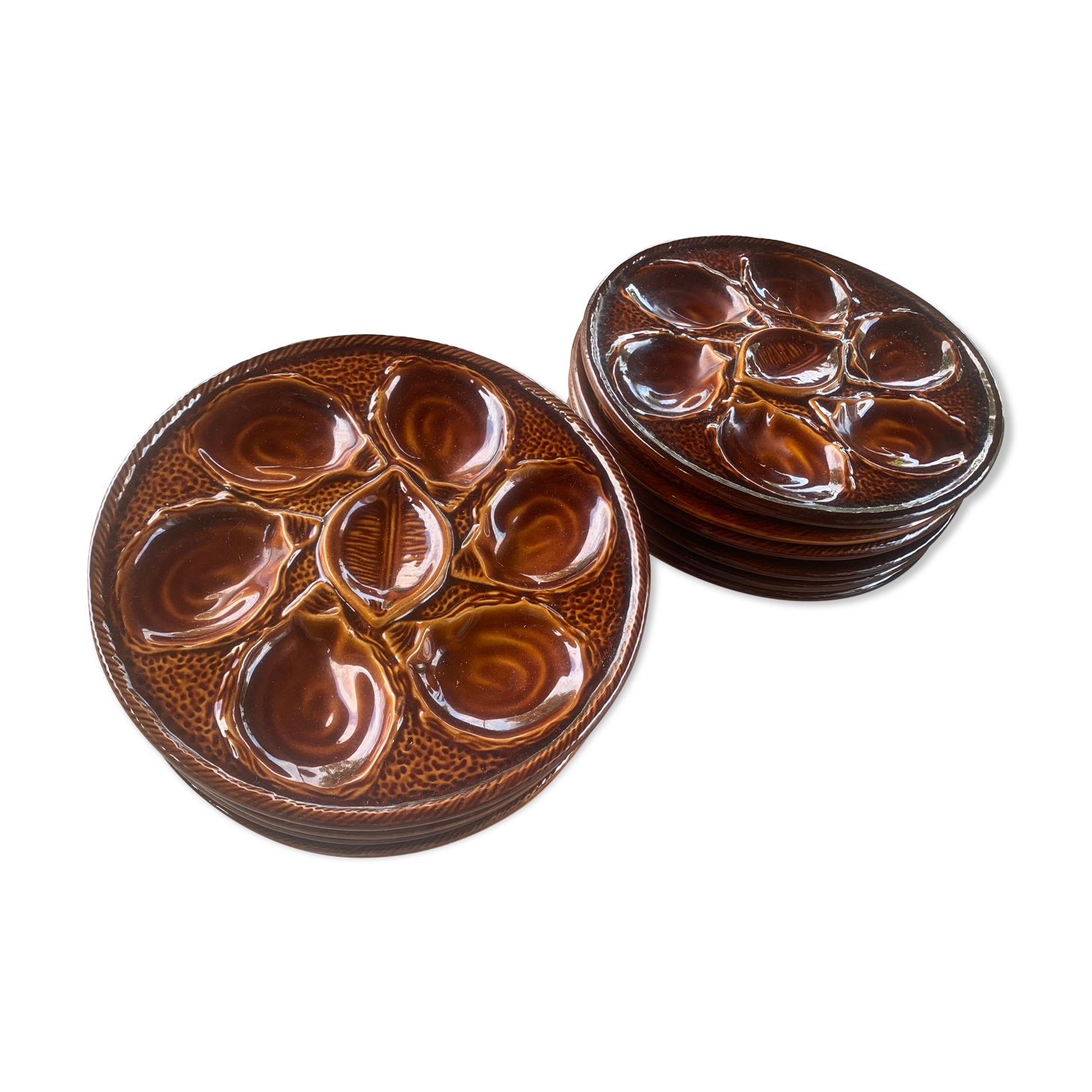 Series of 12 oyster plates St Clement