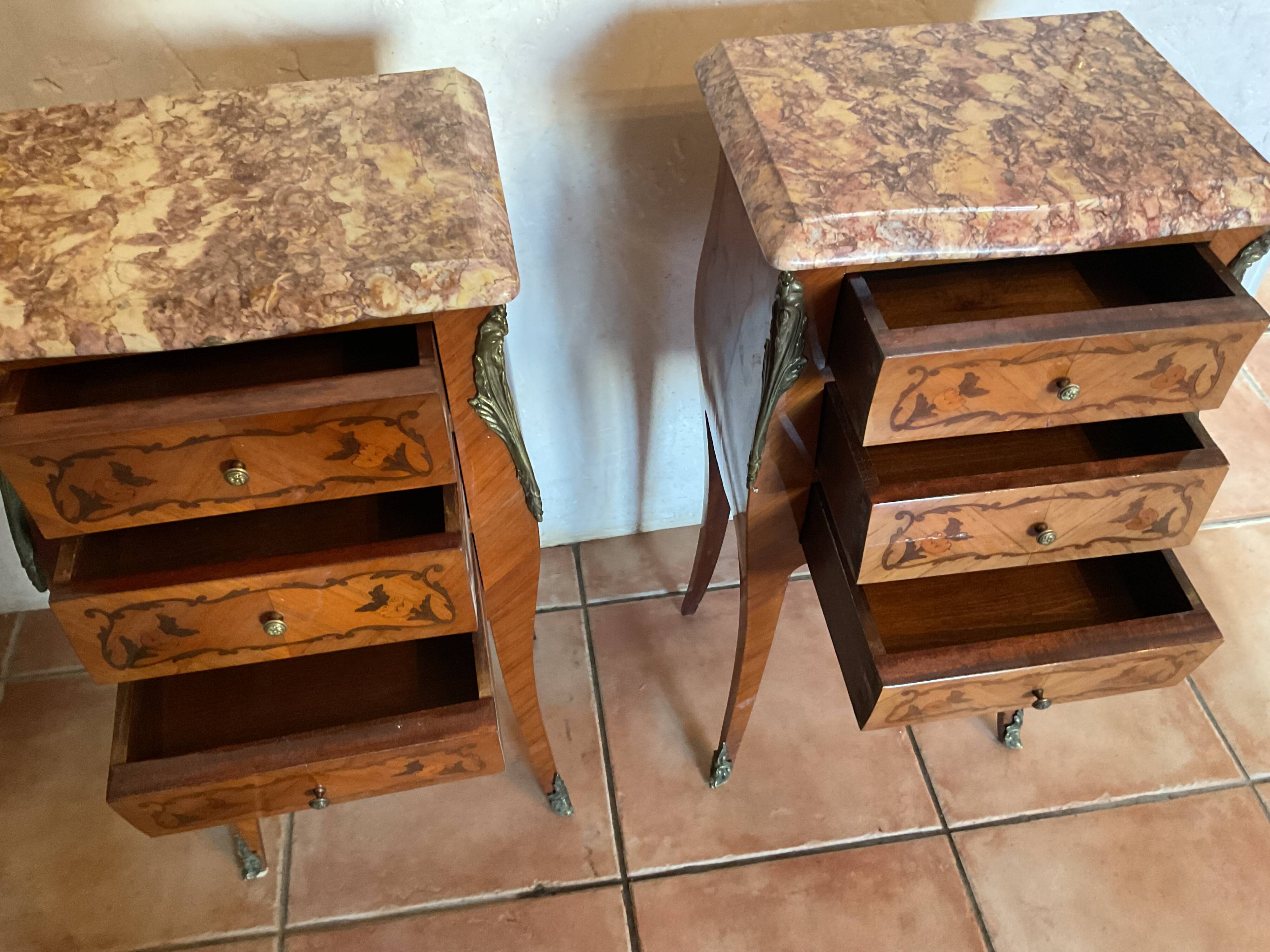 Paire de table de chevet Louis XV marqueterie an20