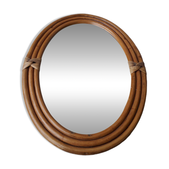 Oval rattan mirror