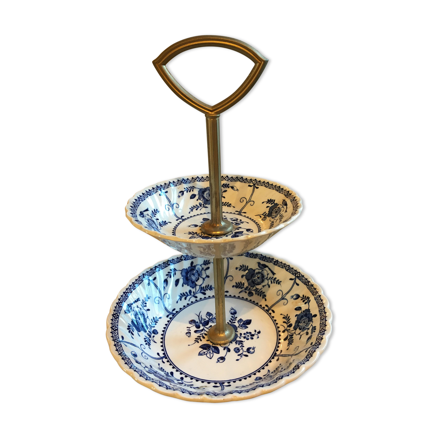 Mute Servant / English Faïence Cake Display