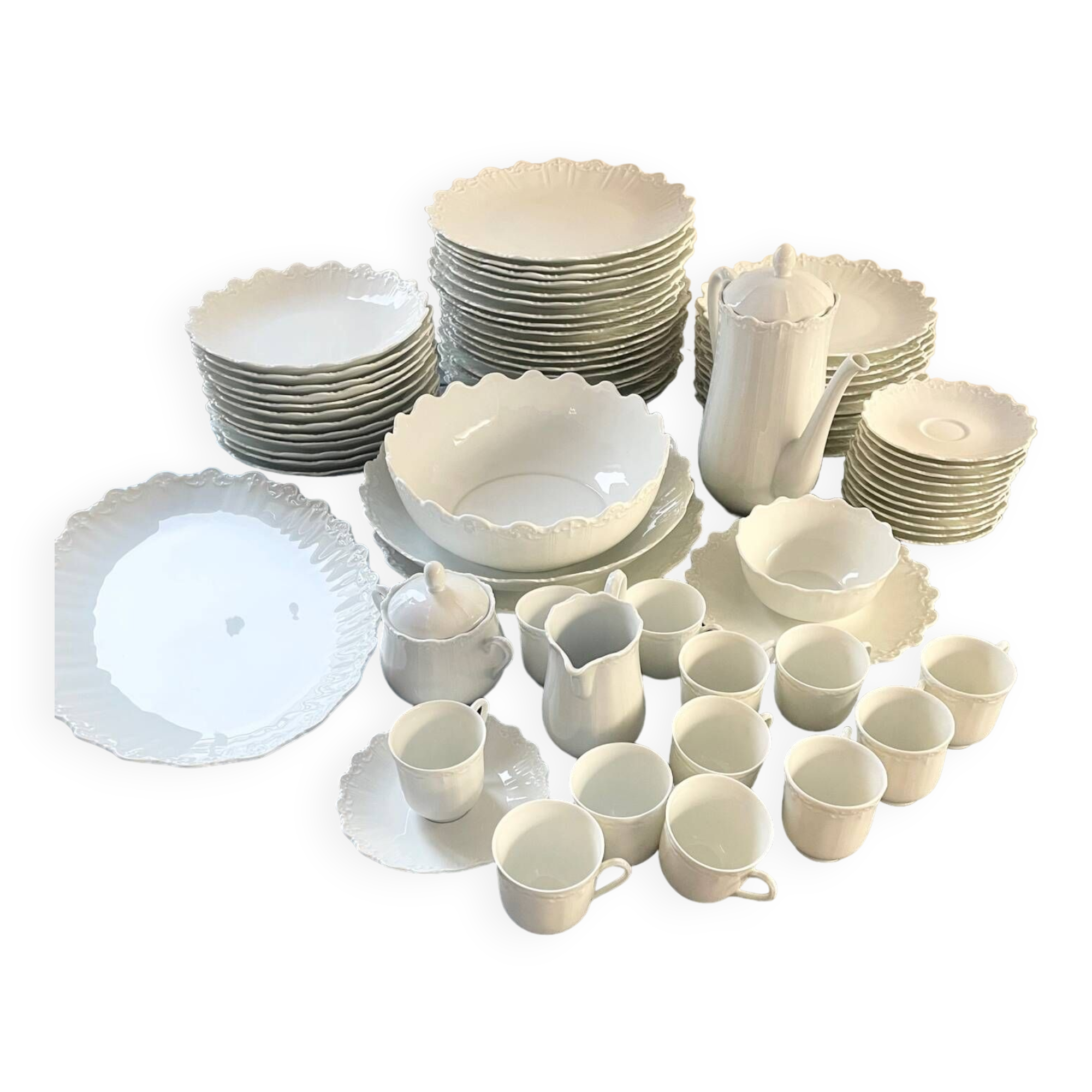 Prestigious 62-piece dinnerware set in vintage 70's Limoges white porcelain by Raynaud