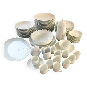 Prestigious dinnerware set 62 pieces in vintage white porcelain 70's Limoges brand Raynaud