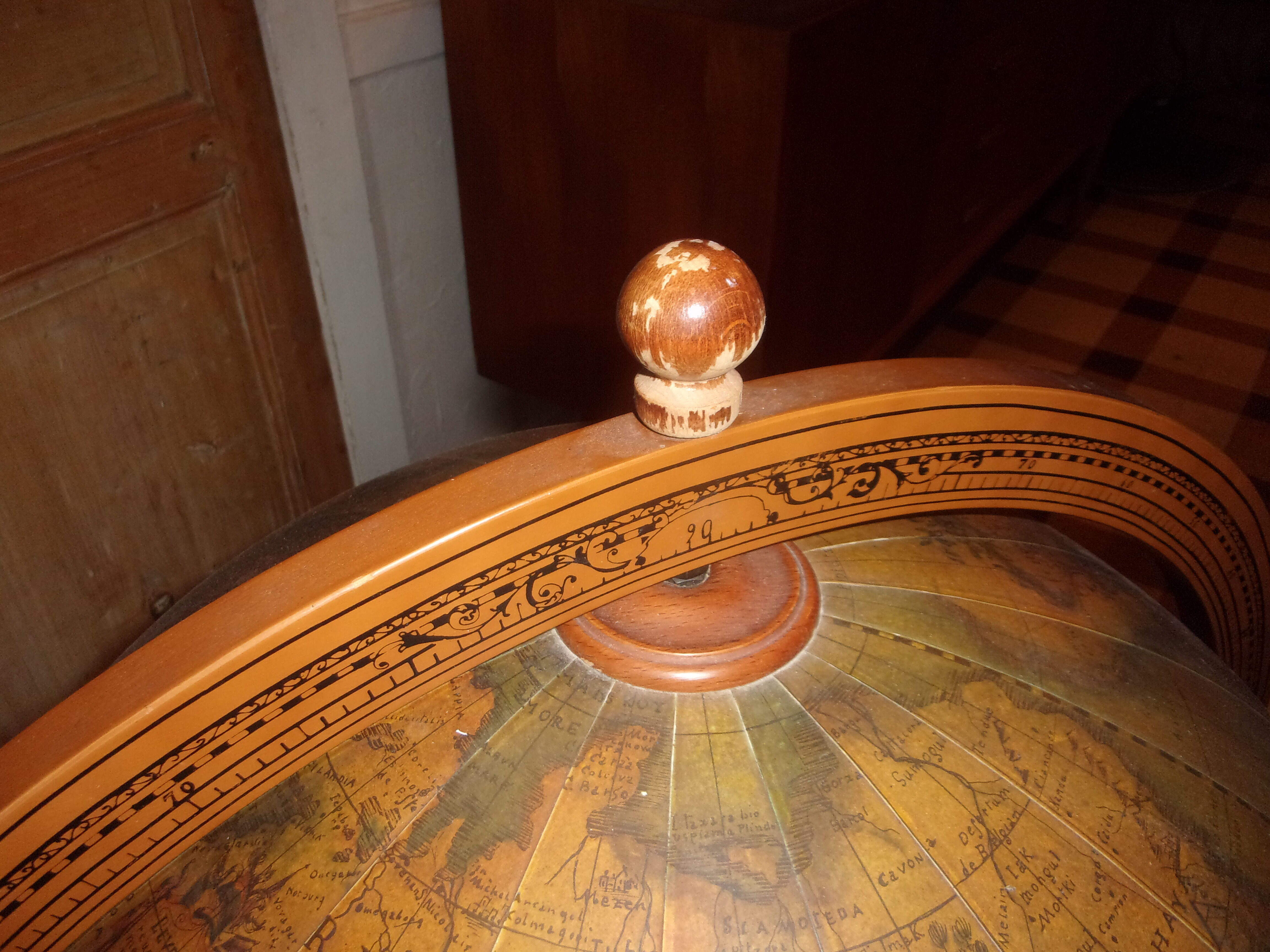 Vintage rolling bar globe