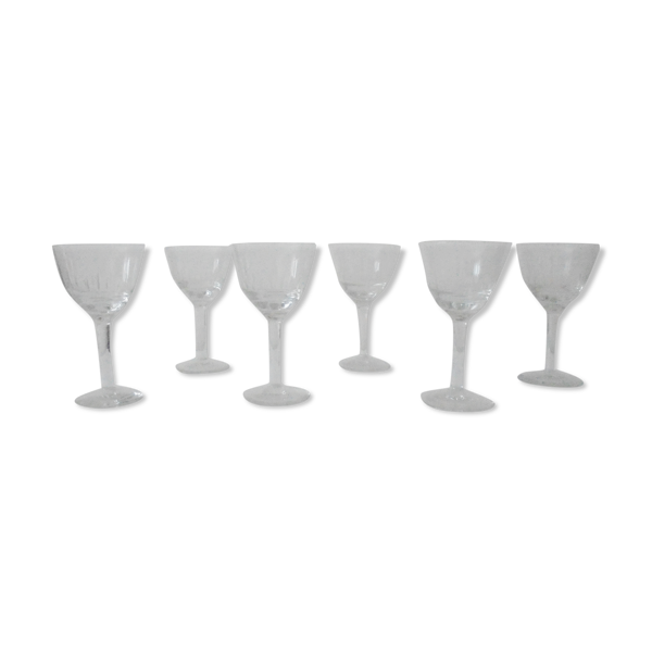 Lot 6 verres à liqueur cristal ciselé Haut.11,3 cm Diamètre bord sup. 6 cm