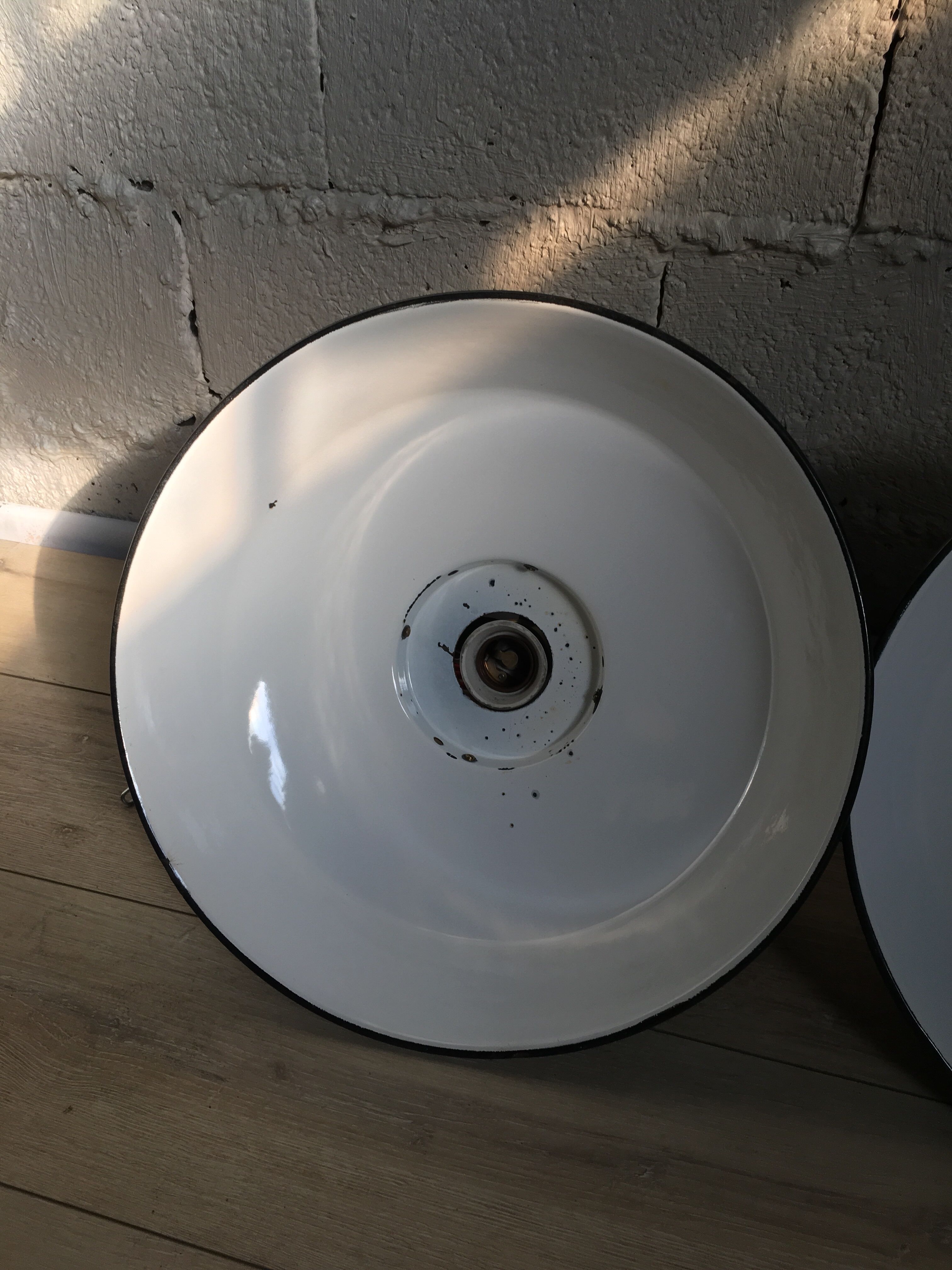 Série de 4 lampes émaillées industrielles
