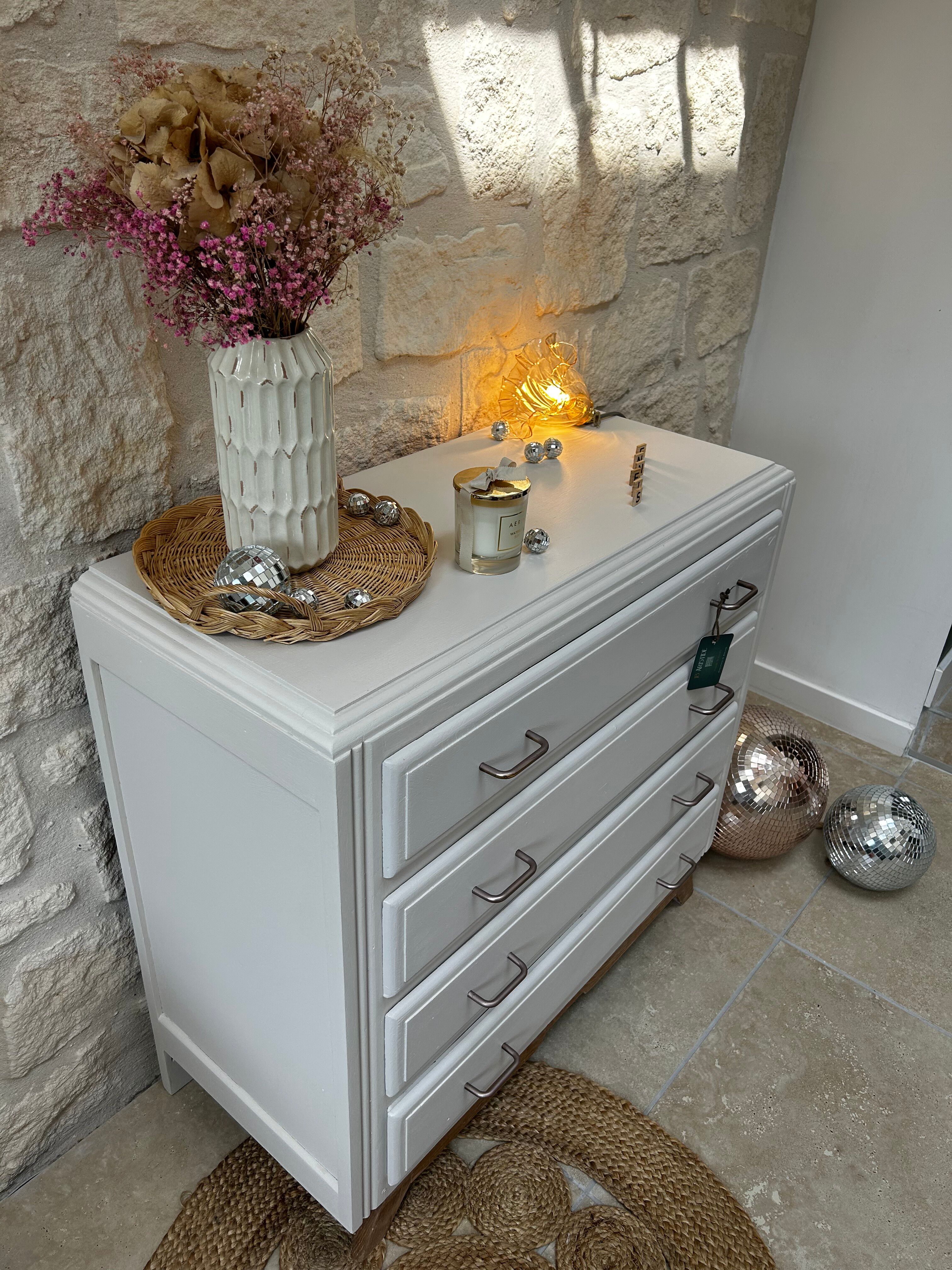 Vintage chest of drawers