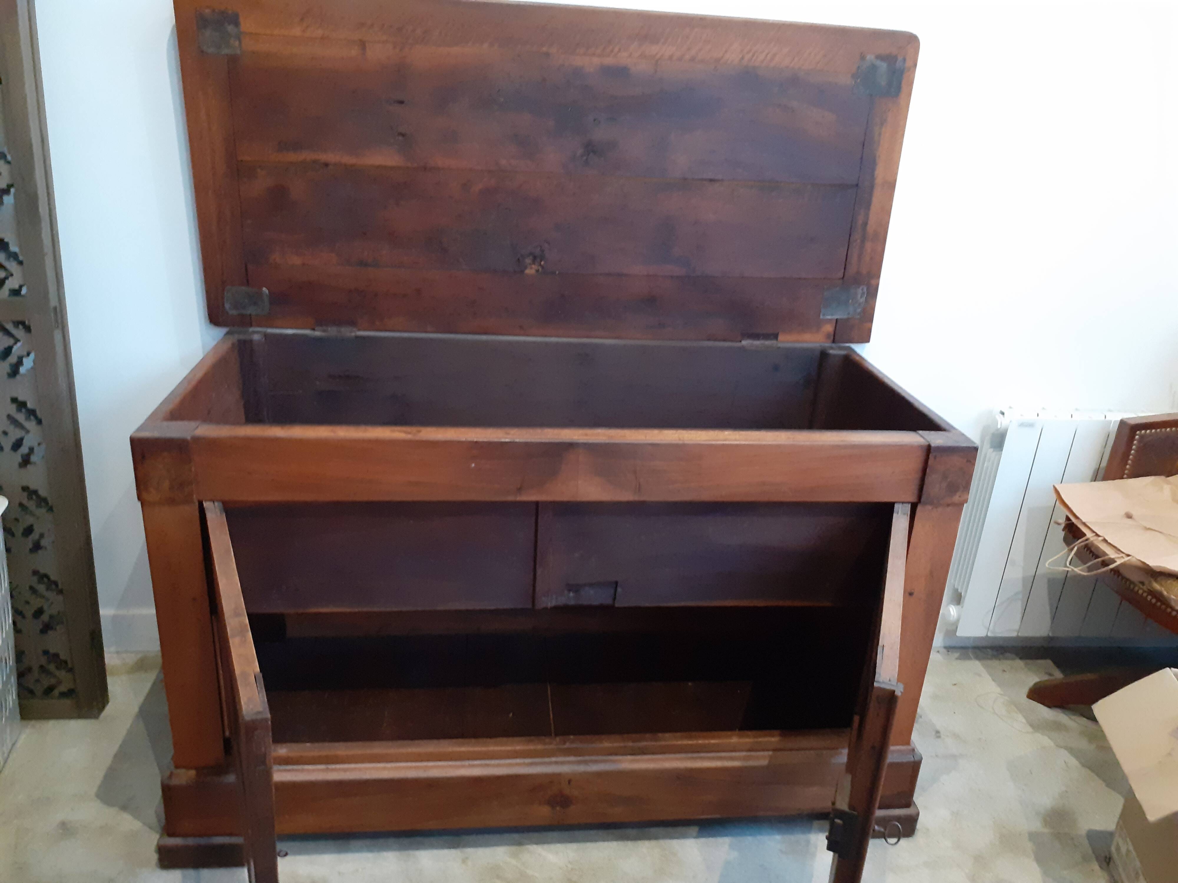 Maie en bois massif