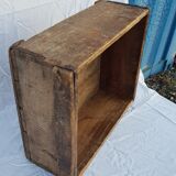 Old workshop box in solid wood with marking / 4 kg