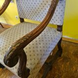 Fauteuil style renaissance en noyer