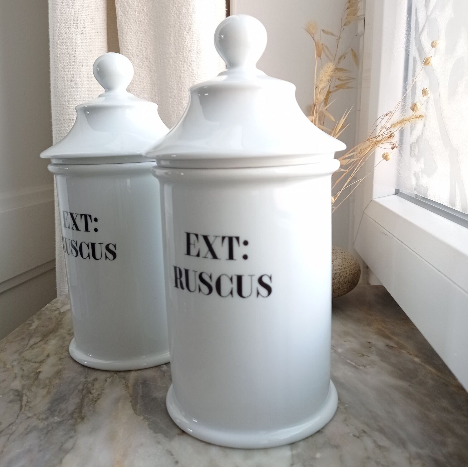 Porcelain medicine jars