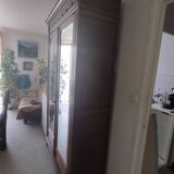 Armoire ancienne en bois massif