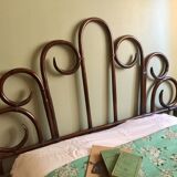 Bed headboard