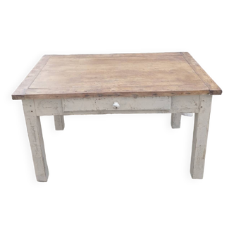 Wooden coffee table with drawer