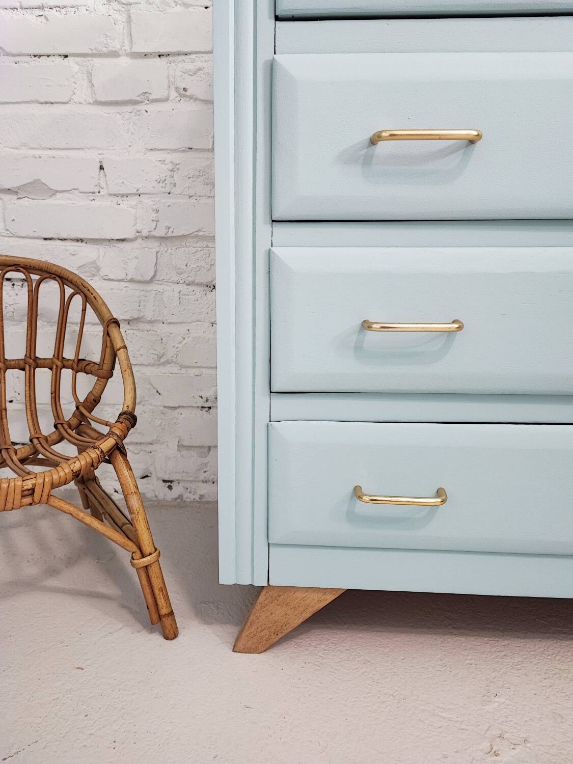 Blue vintage chest of drawers