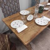 Farm table