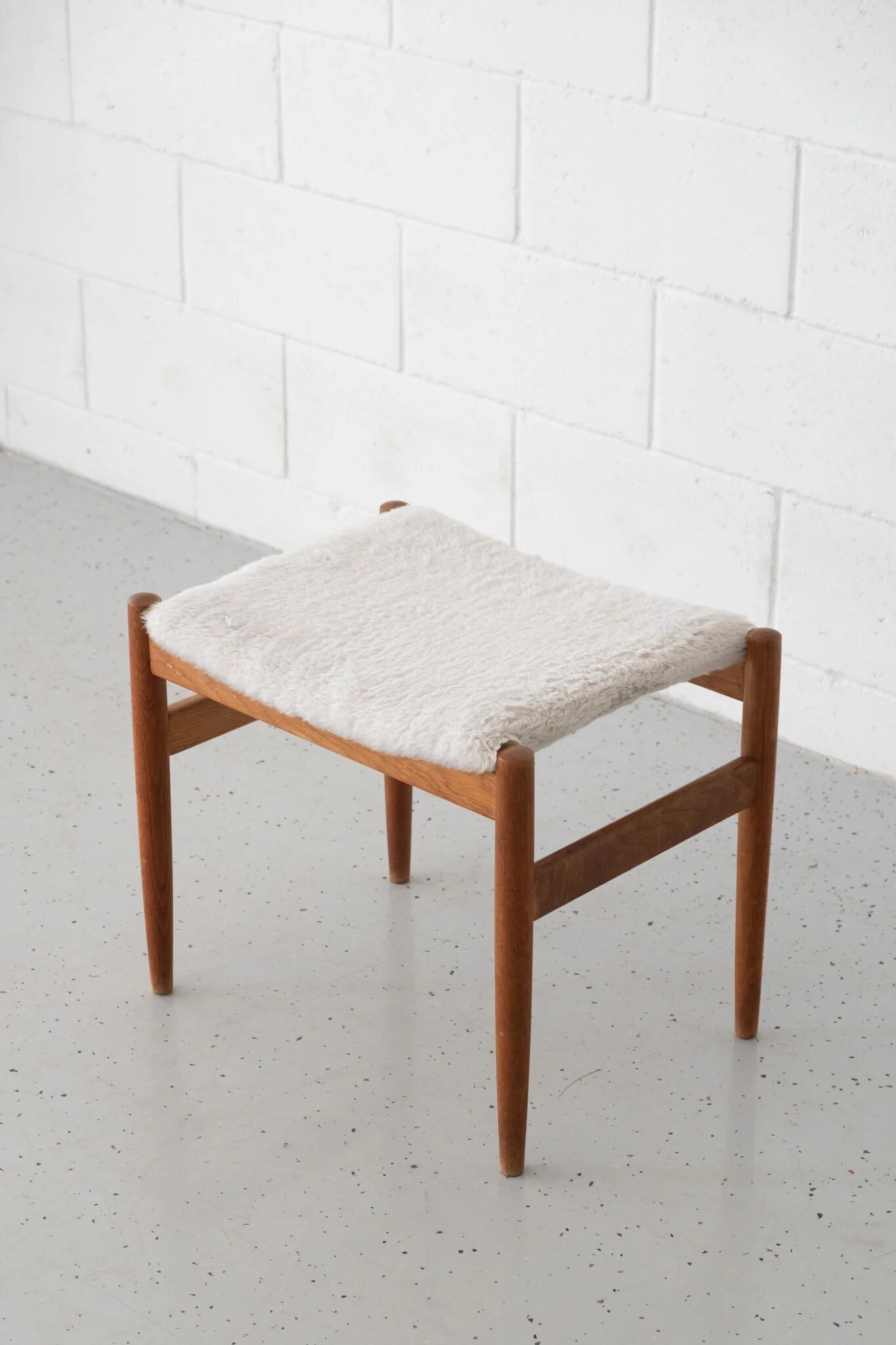 Oak footstool / bench by Spøttrup Møbelfabrik