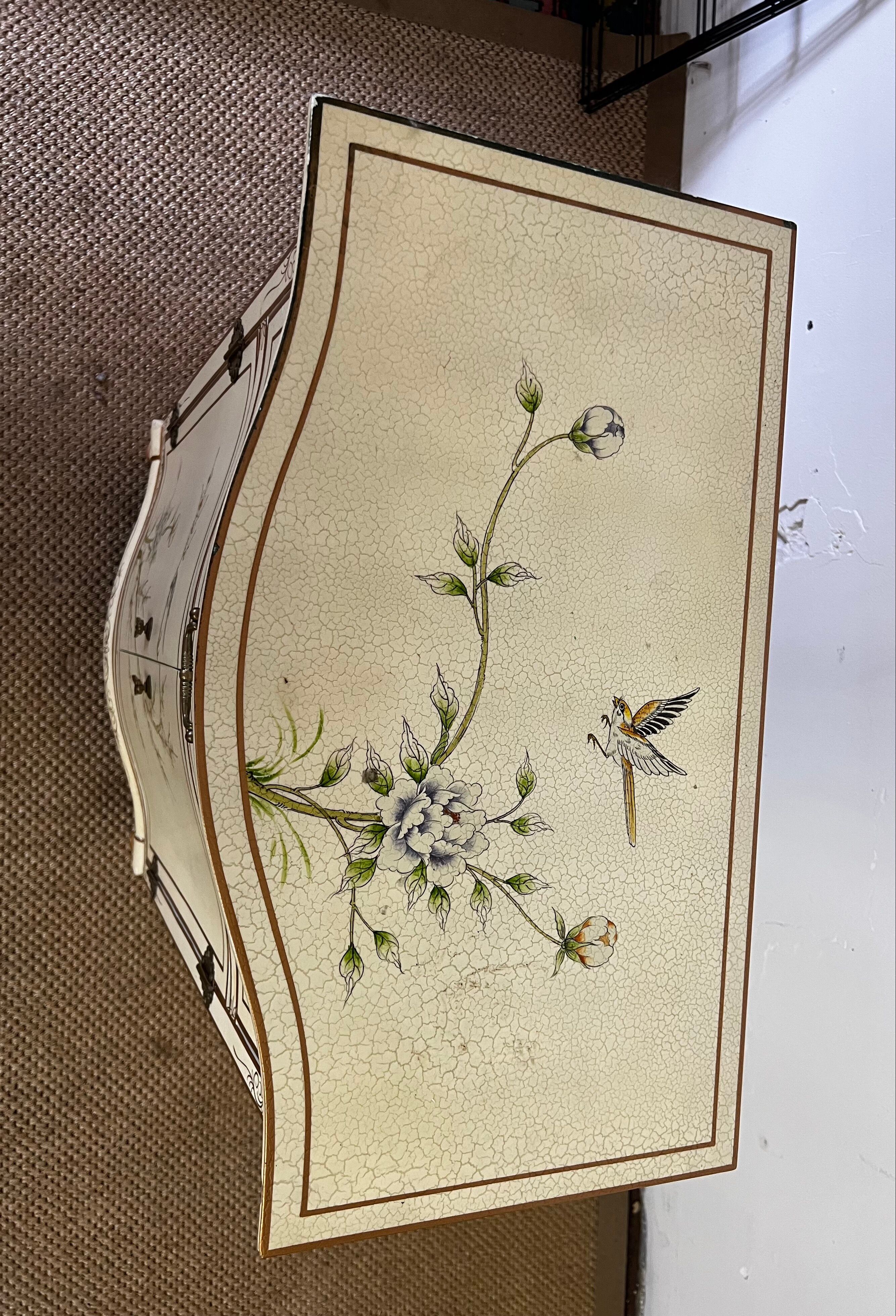 Meuble d'appui Italien décor floral japonisant