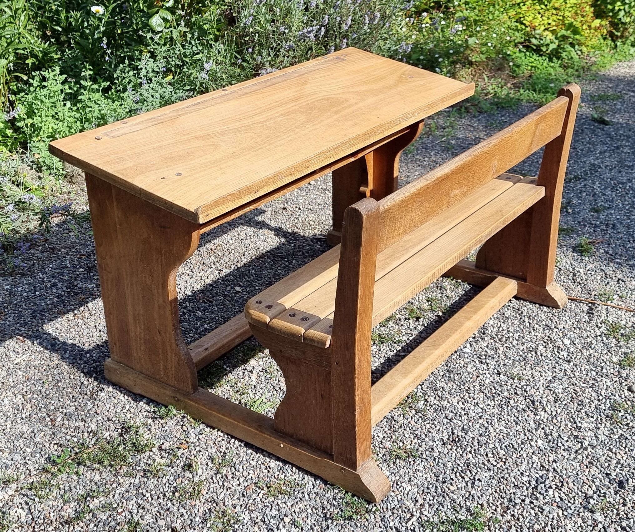 Bureau école maternelle années 50