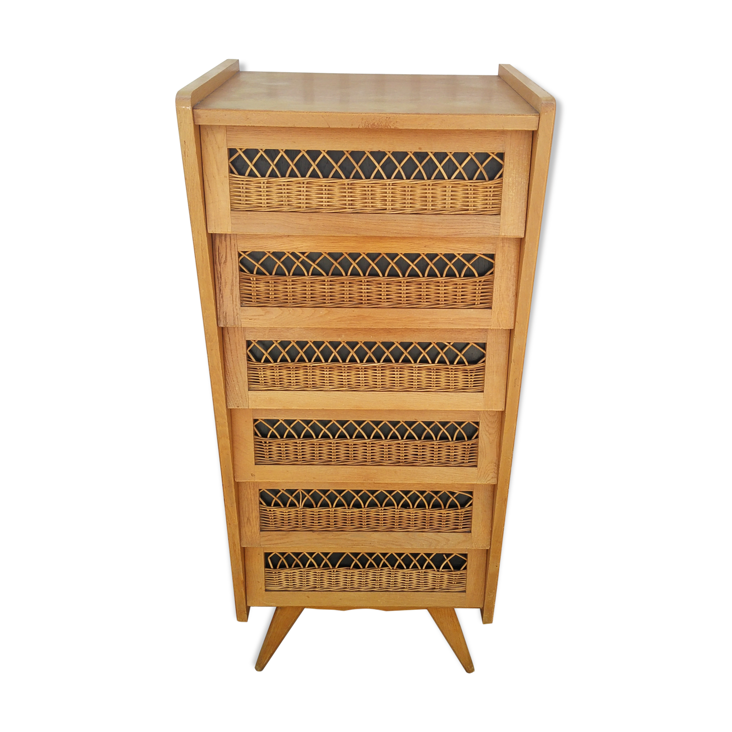 Dresser in oak and wicker
