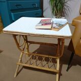 Table  porte revues en rotin vintage