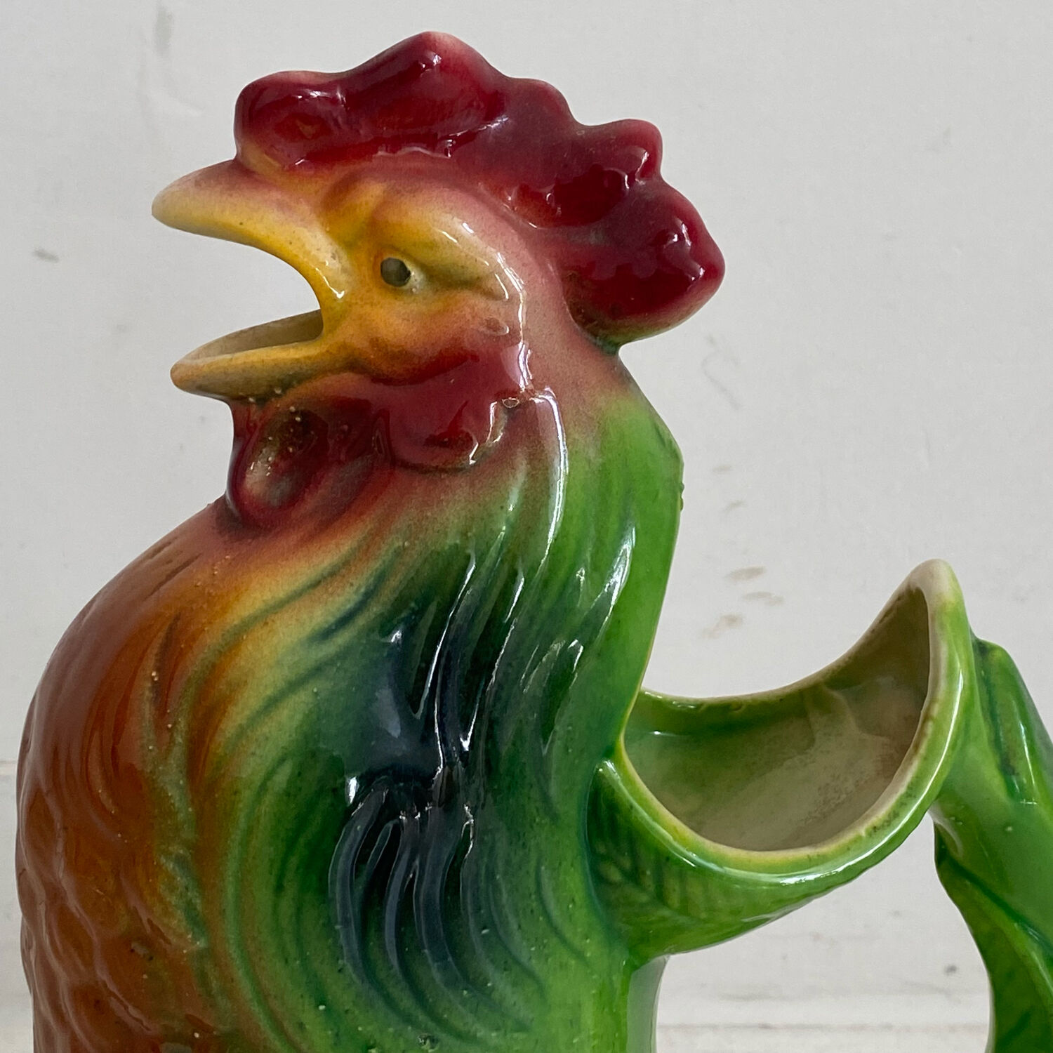 Slurry pitcher Saint Clement Rooster