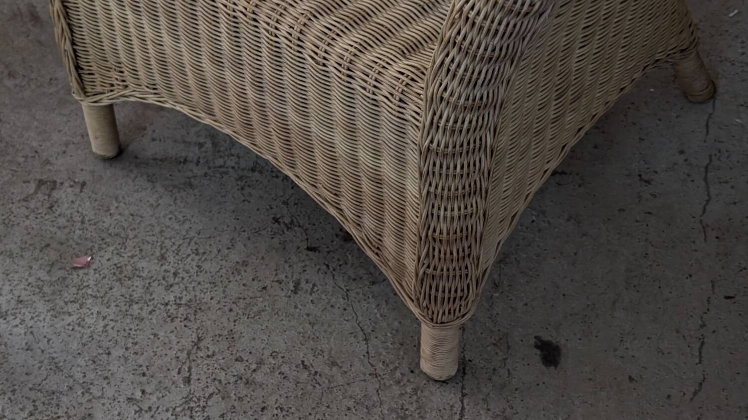 Vintage rattan lounge