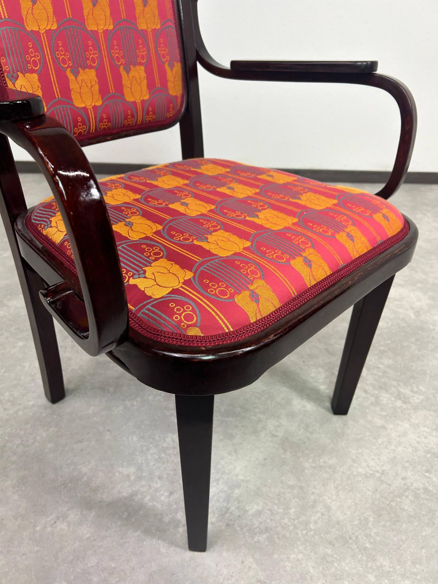 Art Nouveau office chair by Gustav Siegel for Thonet