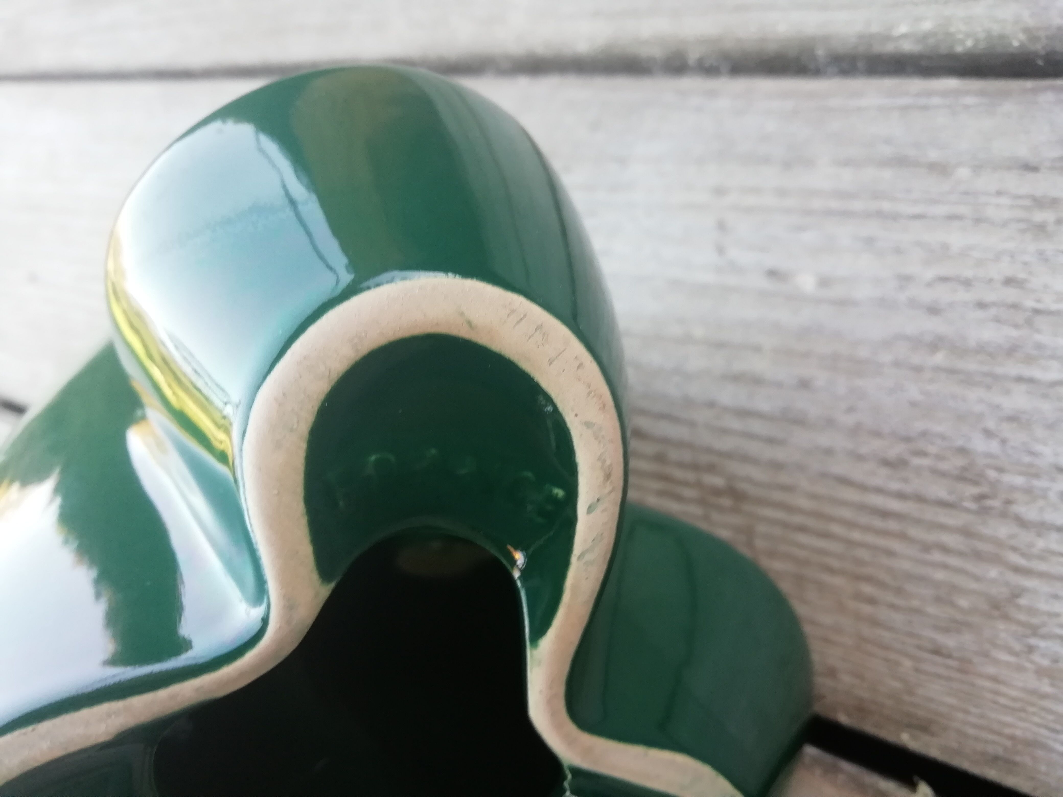 Boat propeller-shaped candle holder