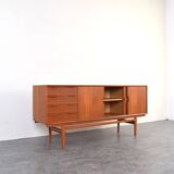 Buffet en teck danois du milieu du siècle, années 1960.
