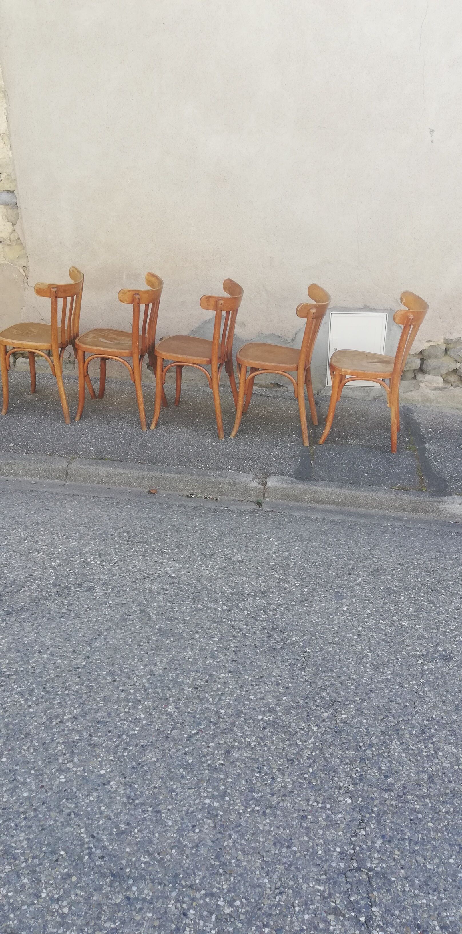 Set of 5 bistro chairs