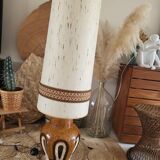 Table lamp