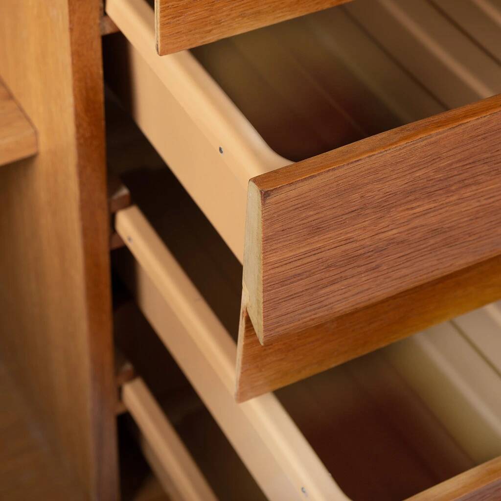 Cabinet U-458