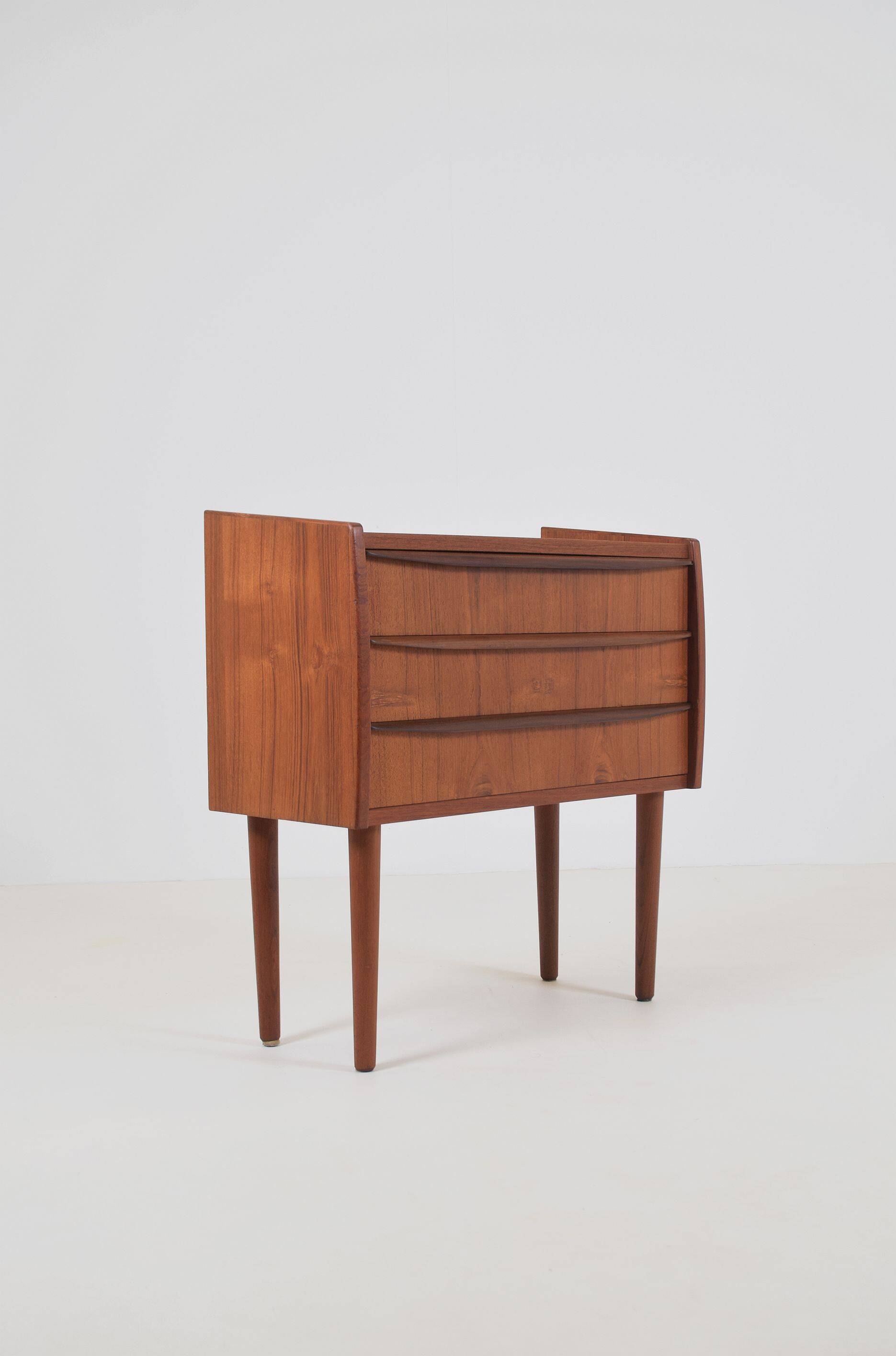 Danish teak chest of drawers with 3 drawers, 1960s