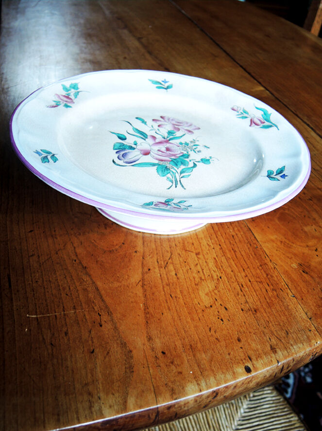 Former tableware service of the societe ceramique mastricht
