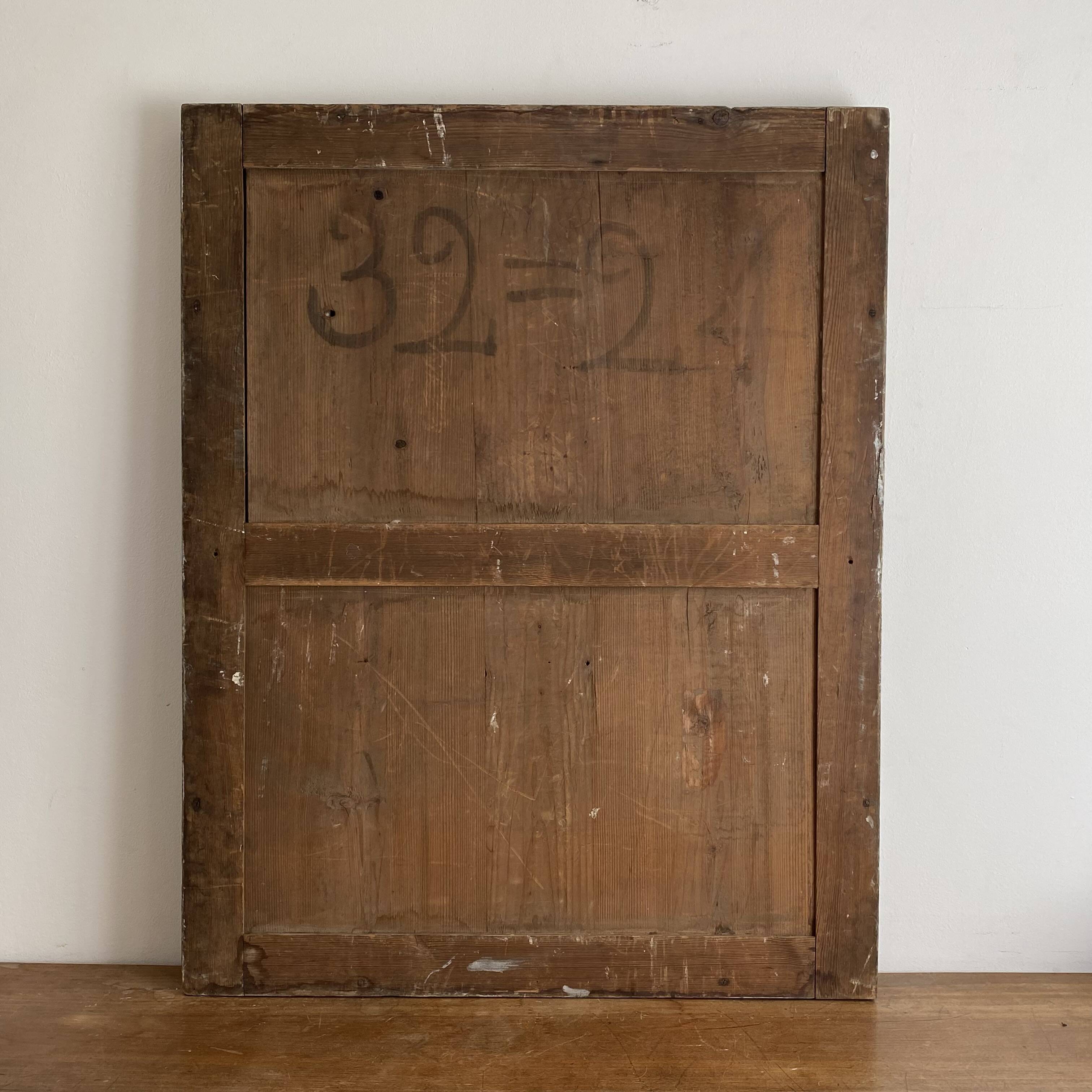 Golden mirror from the late 19th century with decoration. 100x80.