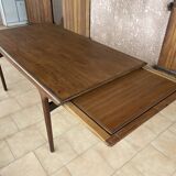Table scandinave en teck par Johannes Andersen pour Samcom 1960