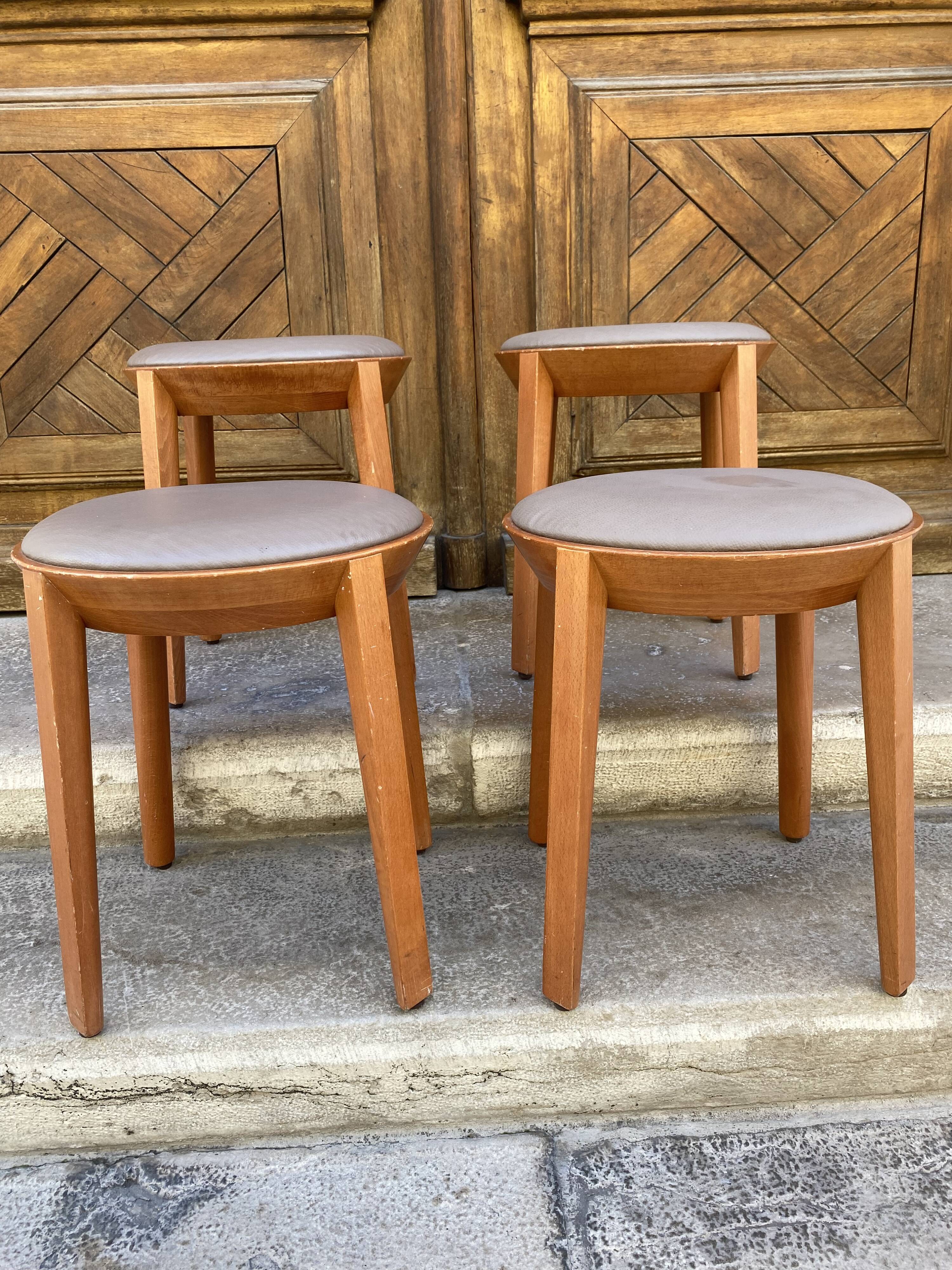 Set of 4 stools in beech and gray Skai 1980