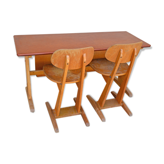 Casala desk and its 2 chairs